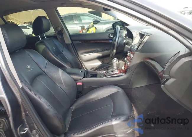 JN1CV6AP0CM932387: 44470733