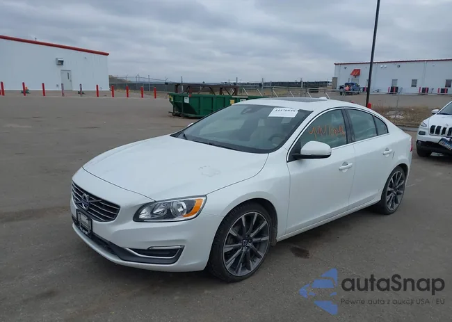 YV1612TK3F2332425: 44470848