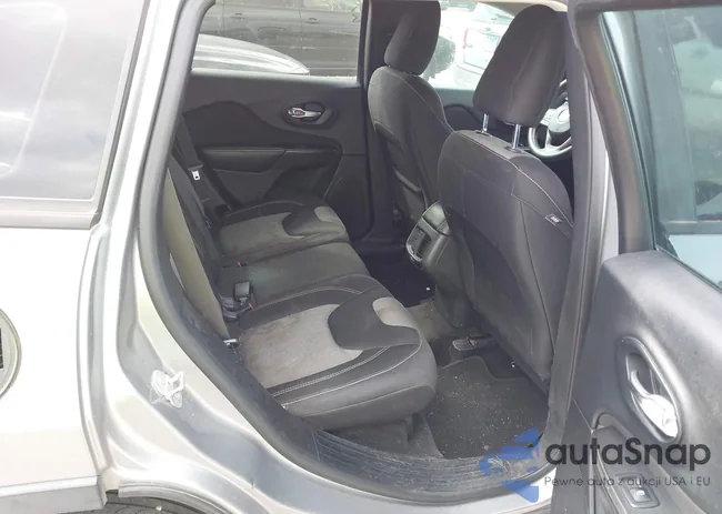 1C4PJLAB3FW531163: 44470881