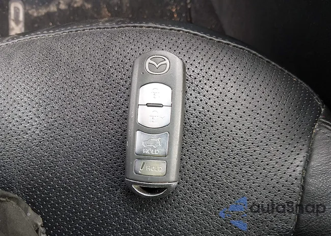 JM3TCBCY4H0133896: 44470991