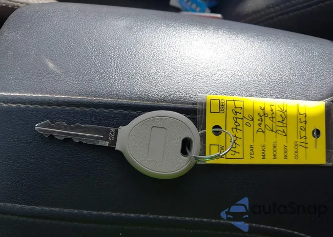 3D7KR28C26G115055: 44470995