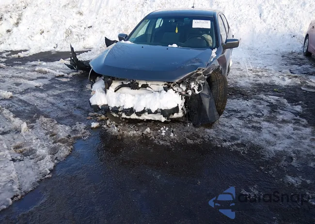 3FAHP0JA9CR212833: 44471130