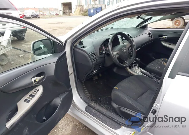 2T1BU4EE5BC715535: 44471242