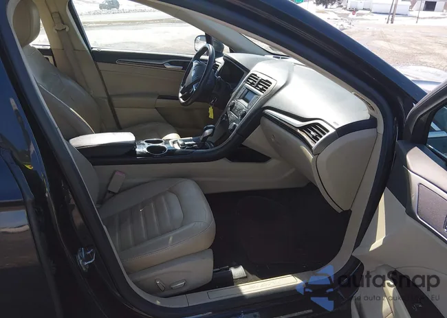 3FA6P0HR2DR228148: 44470523