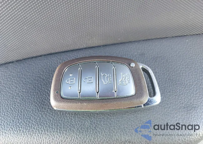 KMHC75LC0LU195893: 44470571