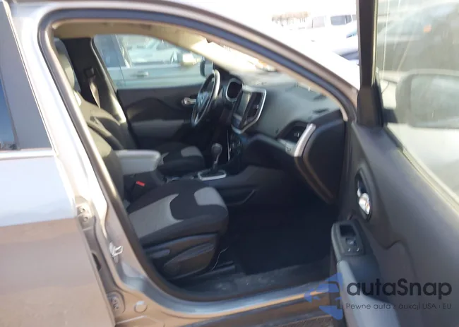 1C4PJLCS2EW103449: 44470647