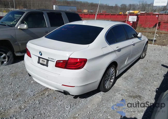 WBAFR7C54CC815415: 44470714