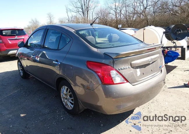 3N1CN7AP6EL834015: 44471724