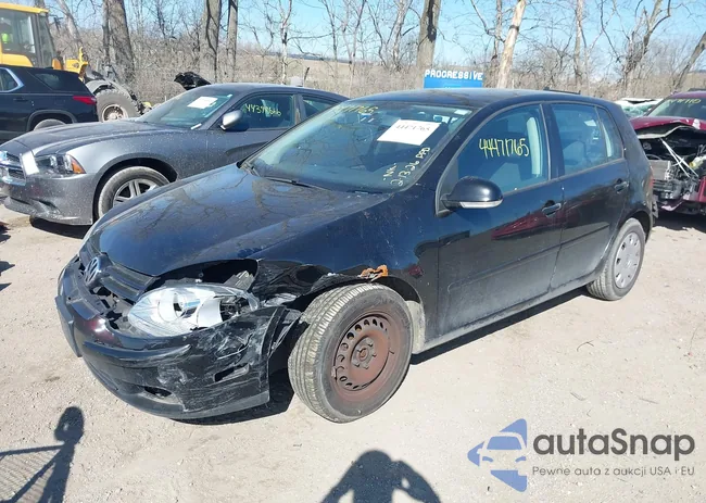 WVWCA71K28W282640: 44471765