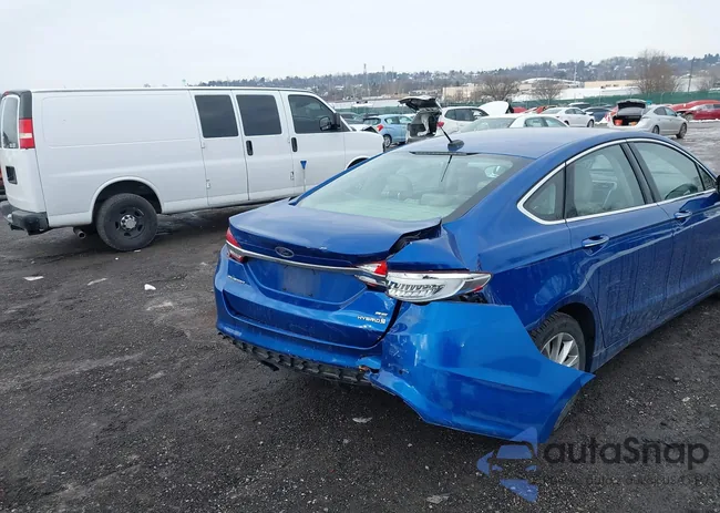 3FA6P0LU3HR123555: 44471791