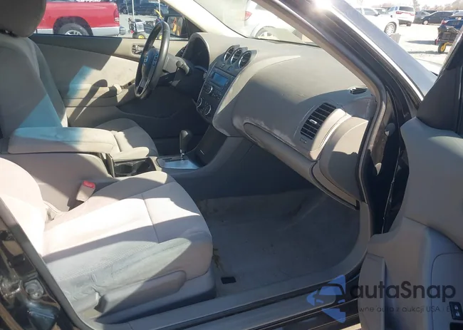 1N4AL21E08N539675: 44471937