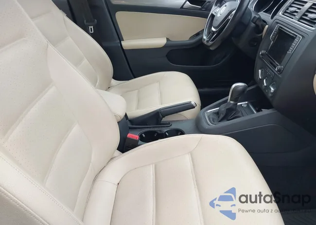 3VWDB7AJXHM309203: 44472125