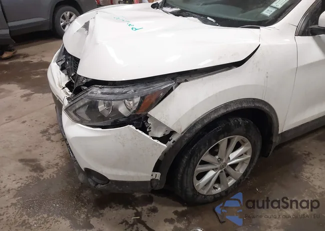 JN1BJ1CR1HW117989: 44471604