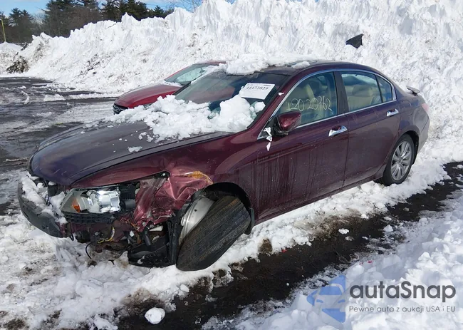 1HGCP3F87CA028398: 44472829