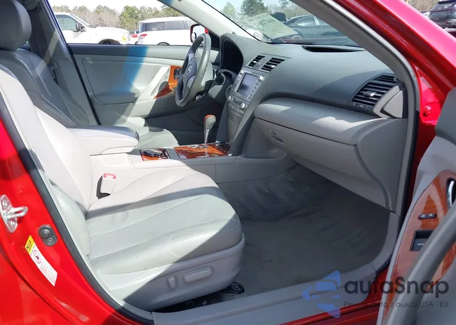 4T1BF3EK4BU692046: 44472881