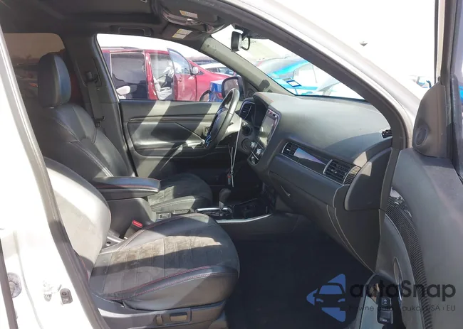 JA4AD3A37LZ047023: 44472982