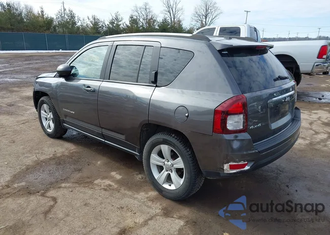 1C4NJDBB3HD143294: 44472550