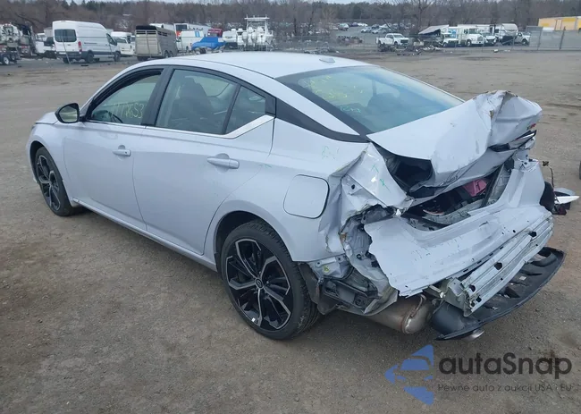 1N4BL4CW4SN358317: 44472653