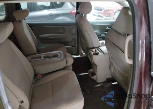 KNDMB5C18H6236370: 44472696