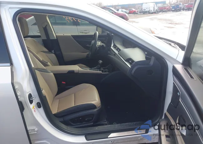 58ABZ1B1XKU006205: 44473777