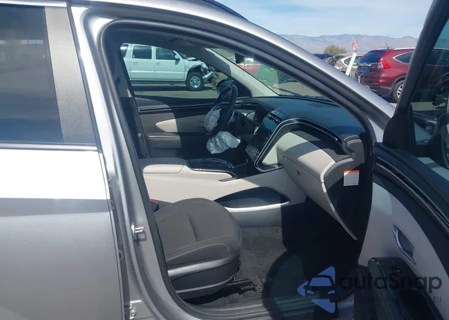 KM8JFCA19NU079904: 44473857