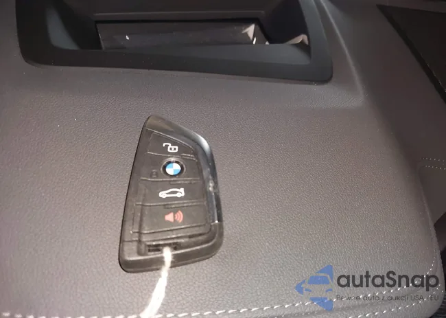 5UX83DP01N9K17811: 44474250