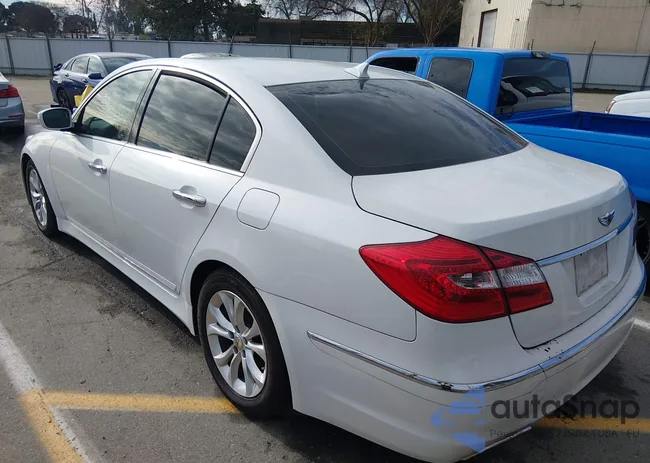 KMHGC4DDXDU226437: 44473352