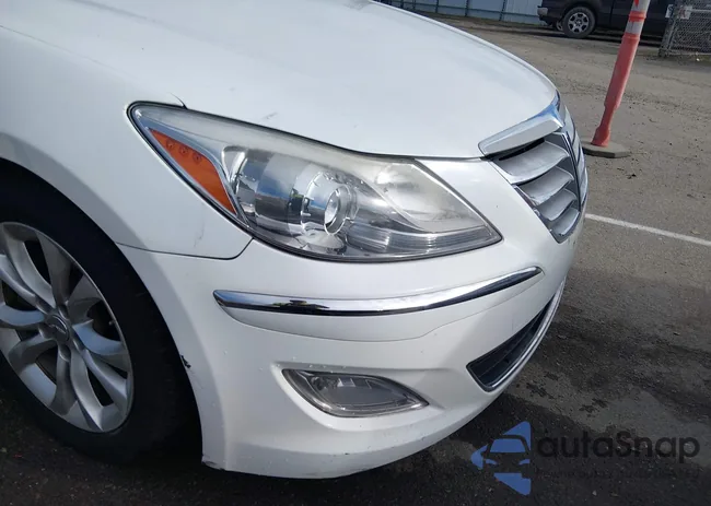 KMHGC4DDXDU226437: 44473352