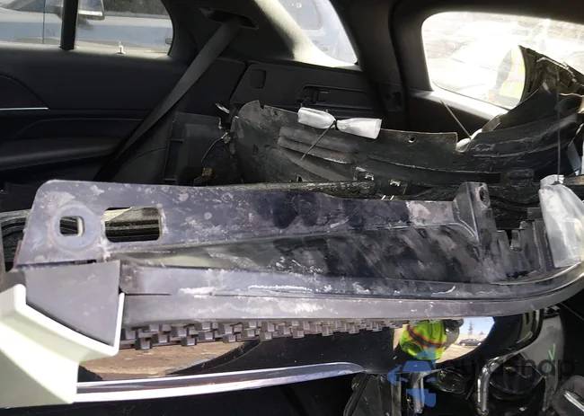 4JGFB4KB5MA363853: 44473363