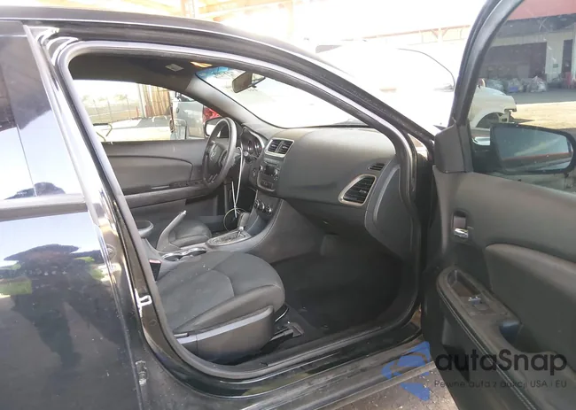 1C3CDZAG8CN314637: 44473490