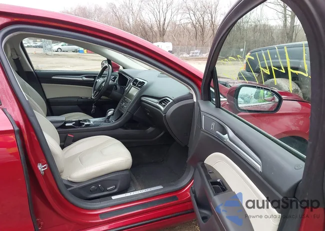 3FA6P0RU6GR184887: 44473722