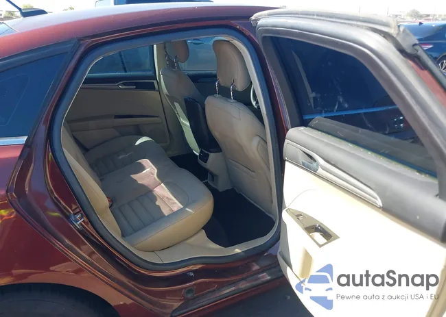 3FA6P0HD4FR102395: 44475163