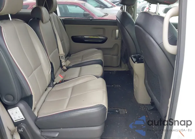 KNDMC5C1XF6023091: 44475182