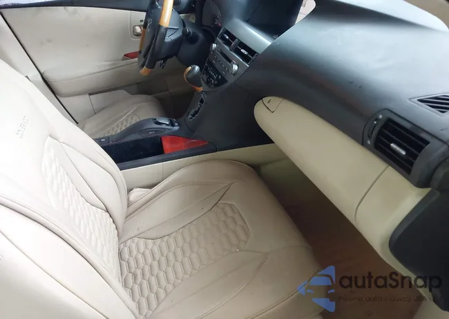 2T2ZK1BA8CC068095: 44474362