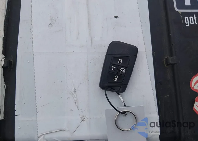 3VV3B7AX0RM137432: 44474521