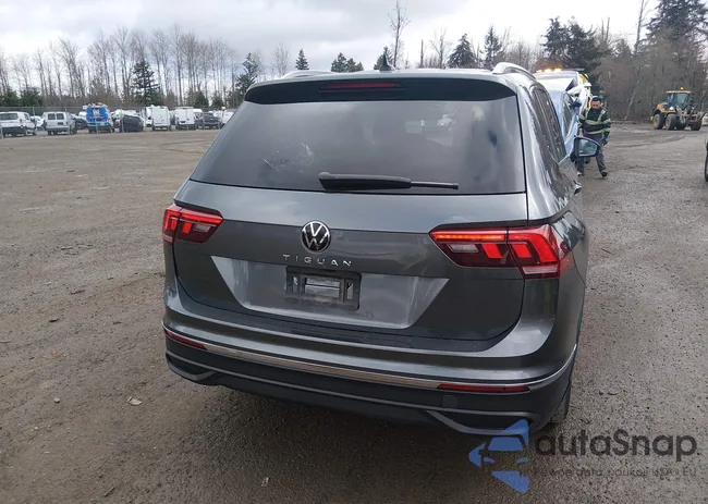 3VV3B7AX0RM137432: 44474521