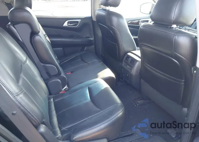 5N1AR2MM4EC628809: 44474582