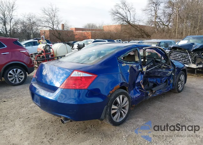 1HGCS12368A024556: 44475767