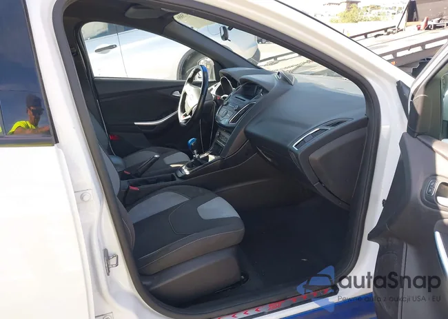 1FADP3L92GL363455: 44475886