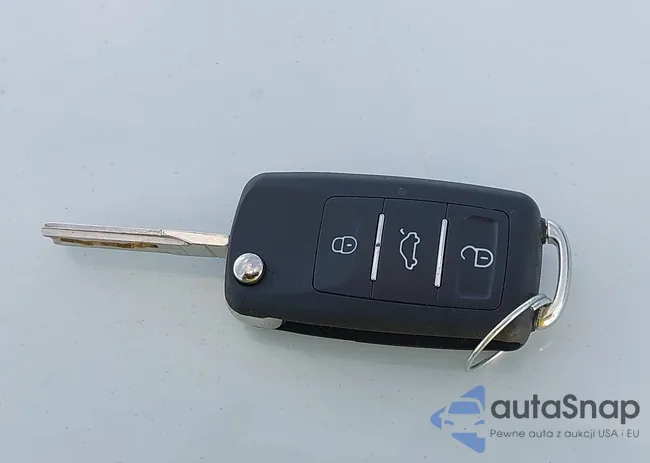 WVGAV7AX9FW614637: 44475947