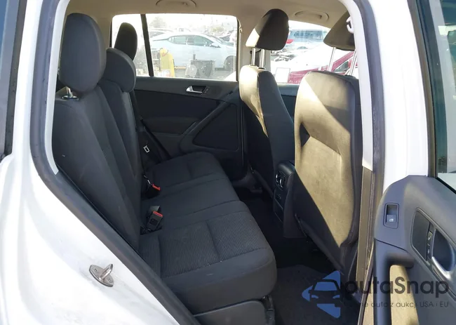 WVGAV7AX9FW614637: 44475947