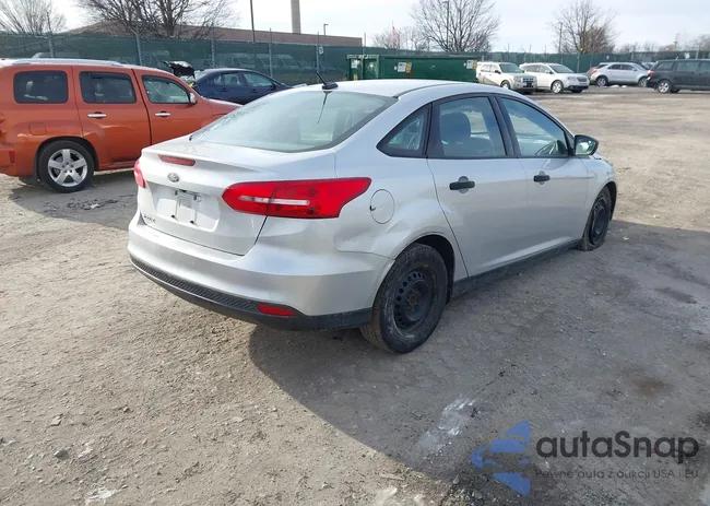 1FADP3E27GL231226: 44476031