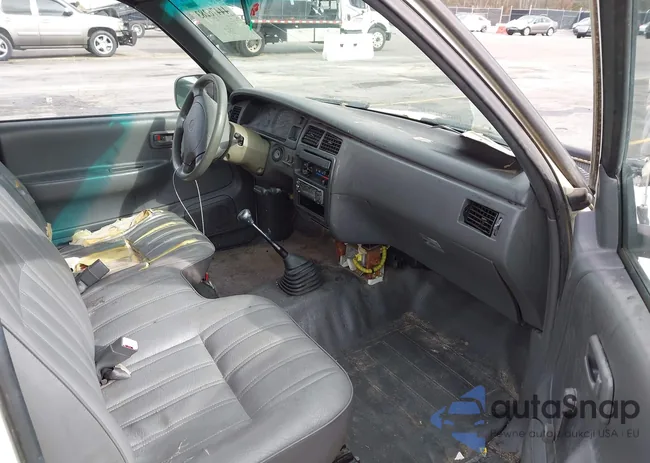 JT4JM11D9T0016850: 44476283