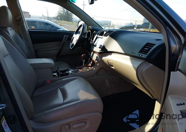 5TDDK3EH3CS135051: 44475462