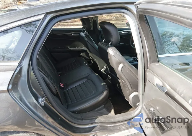 1FA6P0HD4F5109883: 44475468