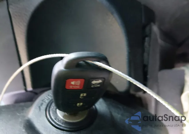 2T1BURHE4EC027619: 44475576