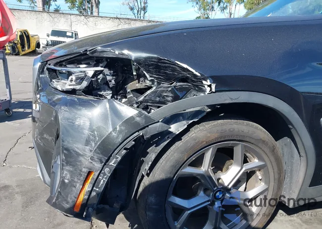 5UX43DP01N9M51588: 44475591