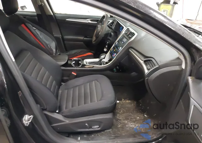 3FA6P0H74FR140946: 44476728