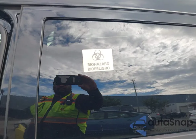 3C4PDCBG9HT572620: 44476745