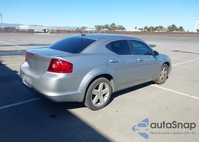 1C3CDZAB3DN707063: 44476752